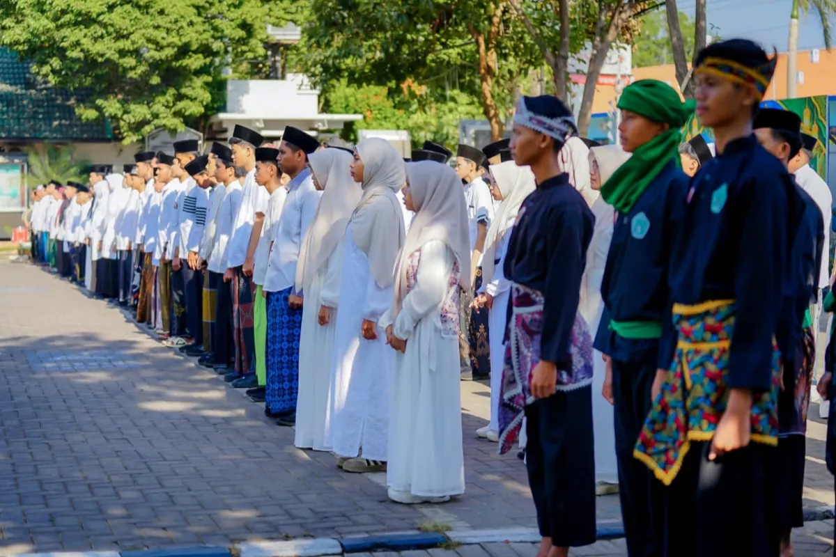 Kajari Probolinggo Ingatkan Santri, Kemajuan Teknologi Harus Diimbangi Integritas