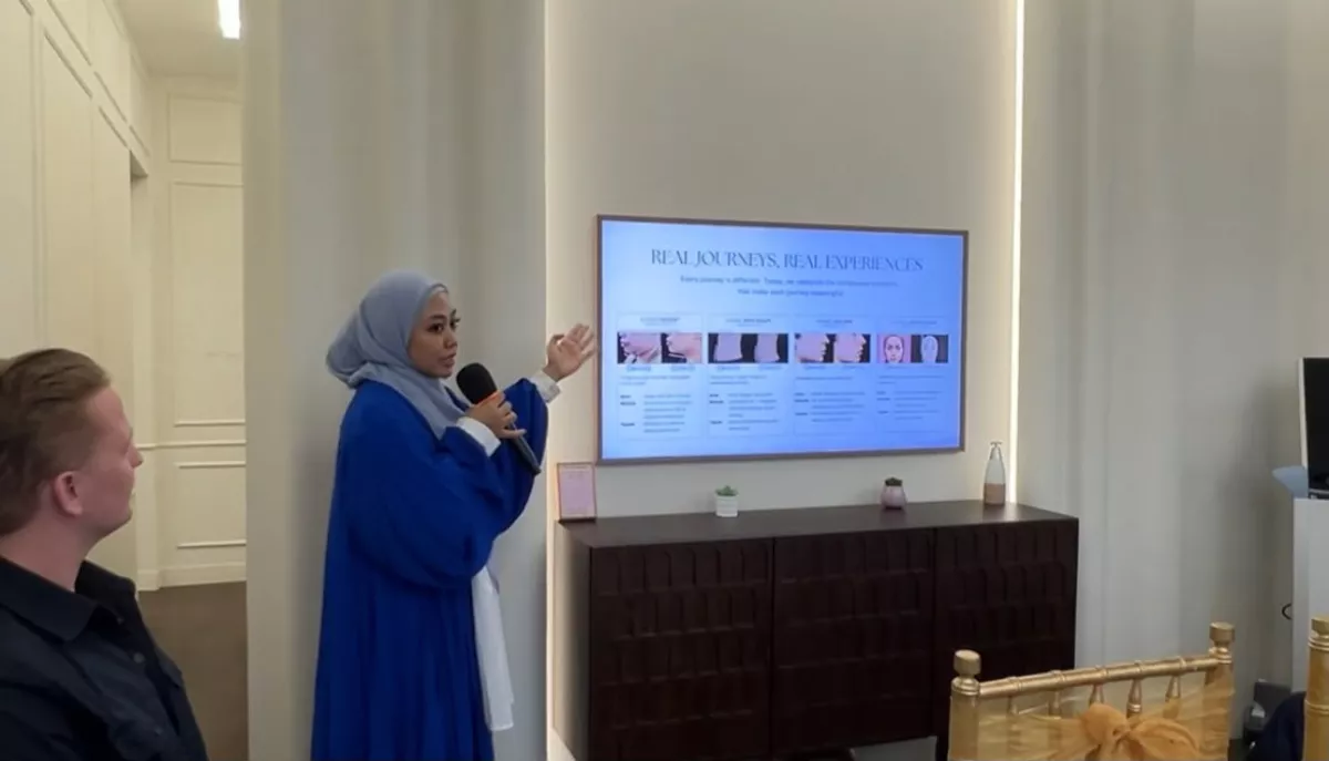 The Skinbars memperkenalkan teknologi estetika dan wellness dengan menekankan konsultasi serta informasi perawatan yang jelas.