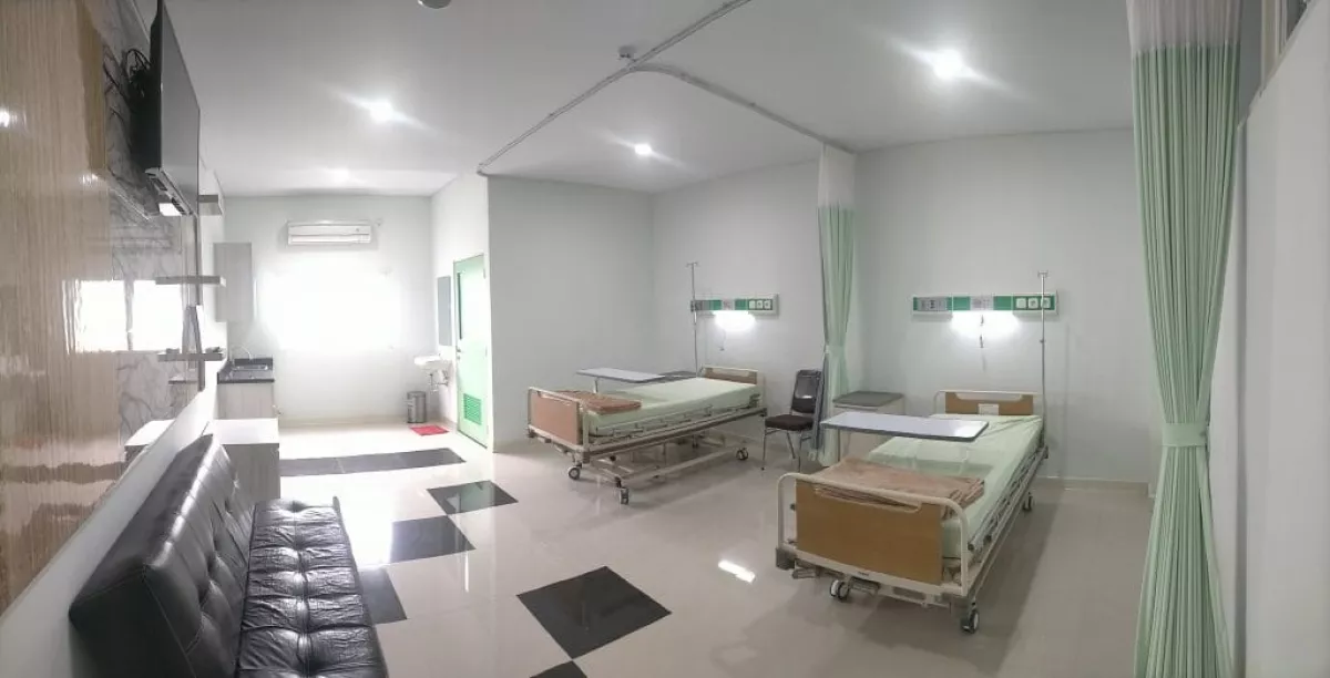 Ilustrasi kamar rawat inap rumah sakit dalam pemberitaan keluhan pasien BPJS Kelas 1 di Gresik.