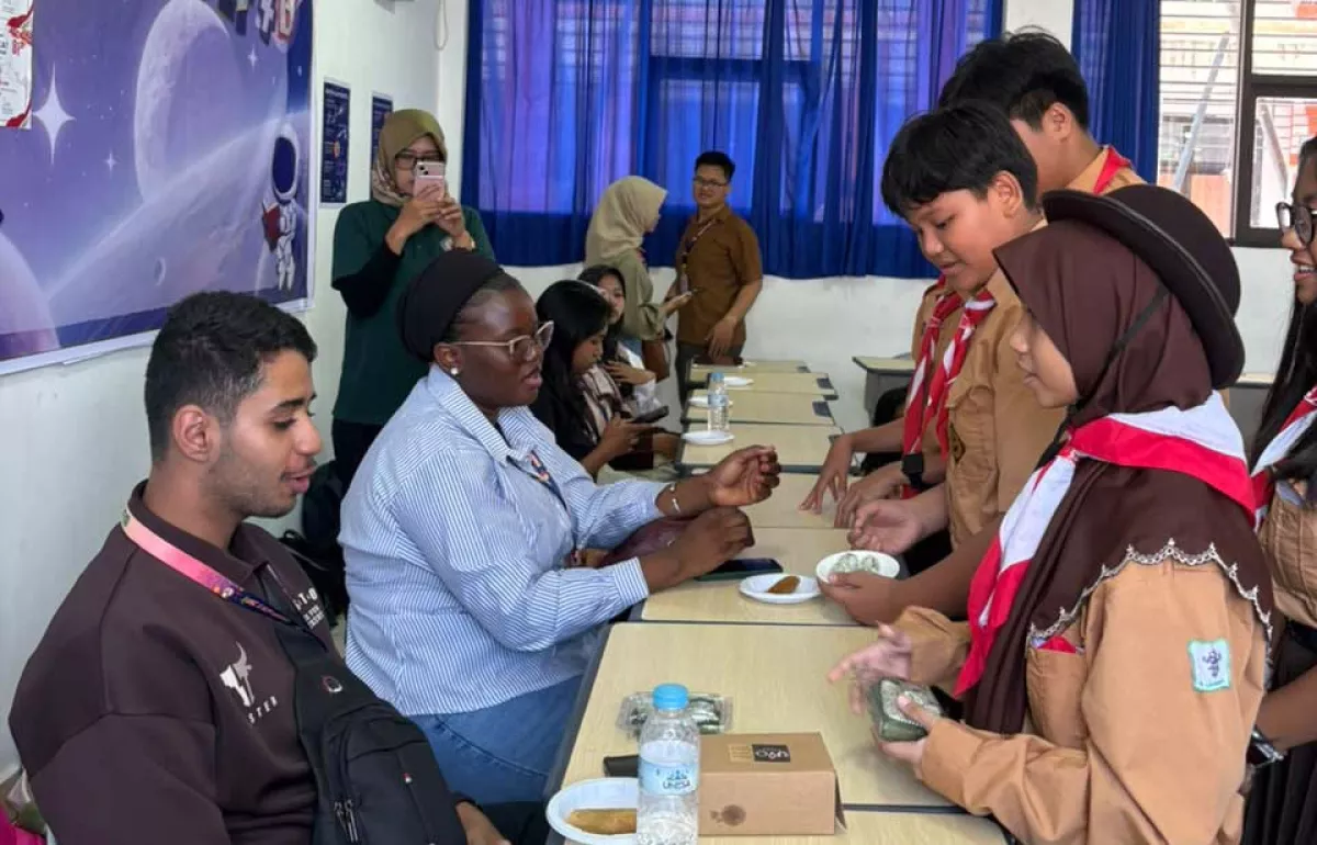 Suasana belajar di SMP Labschool Unesa 3 berbeda pada Kamis (24/9/2026).